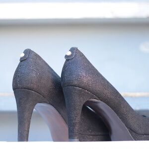Stuart Weitzman Peep-toe Black Textured Heels